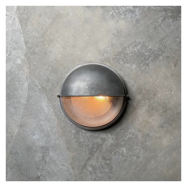 Round Outdoor Aluminum Wall Light | Minimalist Industrial LED Sconce - Waterproof & Durable - XIAOZHE