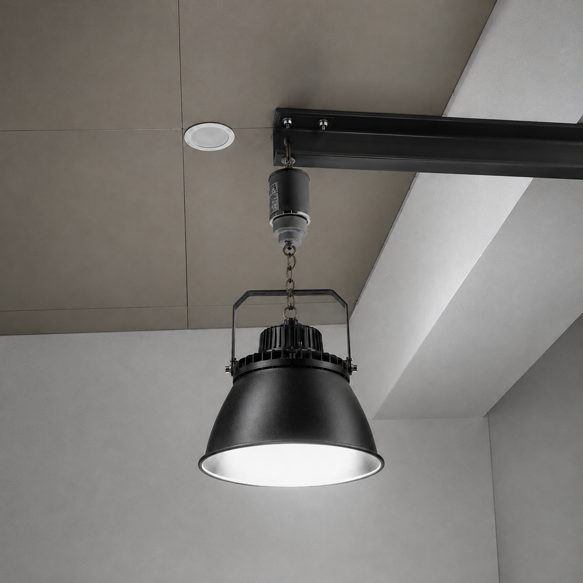 Industrial UFO LED High Bay Light – 100W/150W/200W